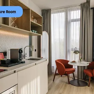 4* Hotel The Social Hub Extended