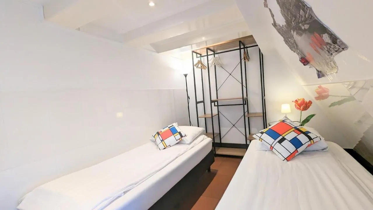 The Amsterdam Hotel Apartment In The Center 4*,